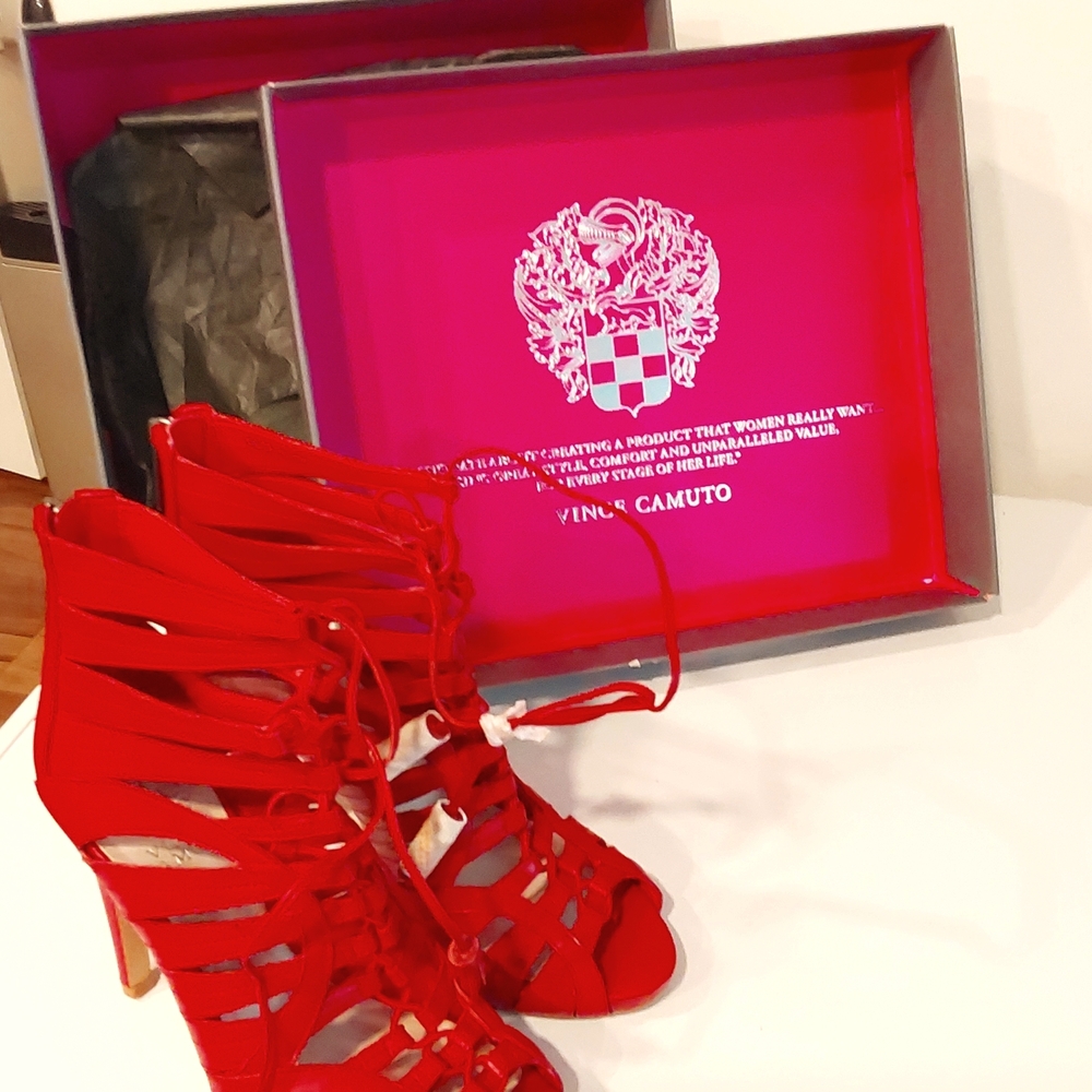 Vincent Camuto | NARRITAL